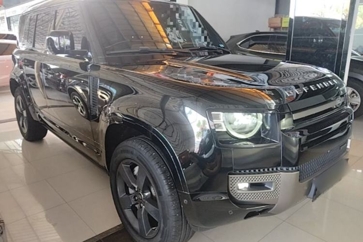 Used Land Rover Defender 2023 Facelift 110 3.0T P400 X-DYNAMIC HSE Front Right 45 Deg