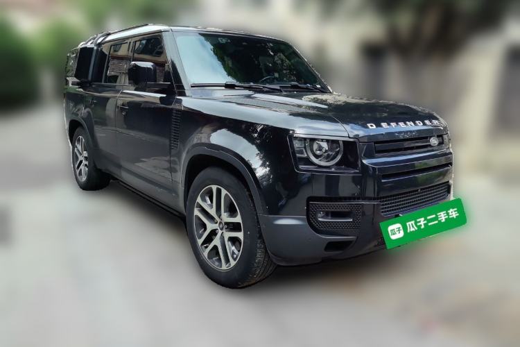Used Land Rover Defender 2023 130 3.0T P400 HSE Front Right 45 Deg