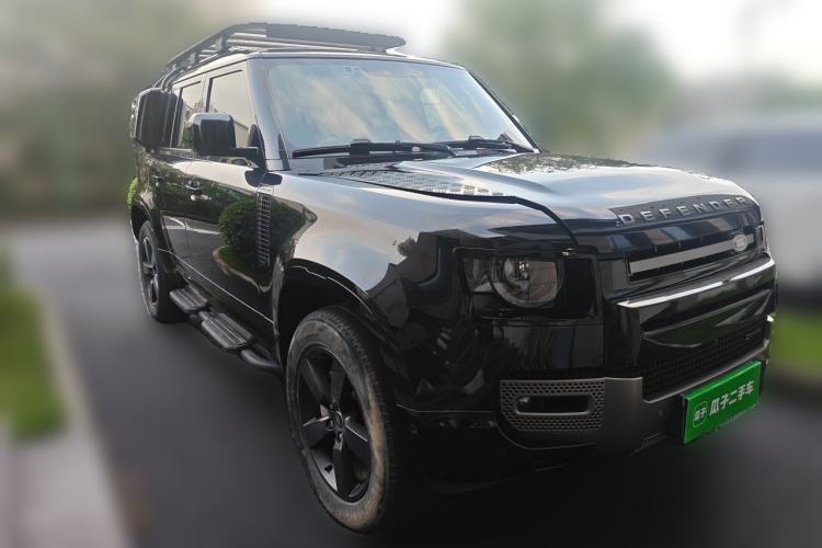 Used Land Rover Defender 2023 Facelift 110 3.0T P400 X-DYNAMIC HSE Front Right 45 Deg