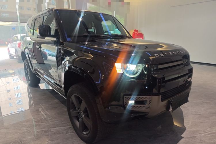 Used Land Rover Defender 2023 Facelift 110 3.0T P400 X-DYNAMIC HSE Front Right 45 Deg