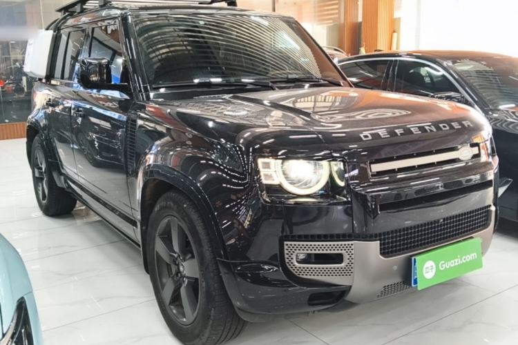 Used Land Rover Defender 2023 Facelift 110 3.0T P400 X-DYNAMIC HSE Front Right 45 Deg