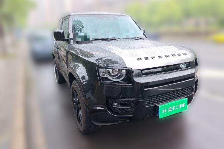 Used Land Rover Defender 2023 90 3.0T P400 Dark Edition Front Right 45 Deg