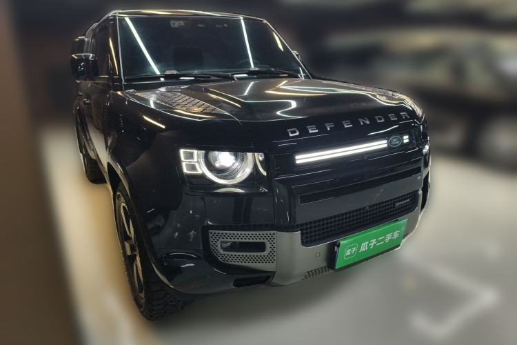 Used Land Rover Defender 2023 Facelift 110 3.0T P400 X-DYNAMIC HSE Front Right 45 Deg