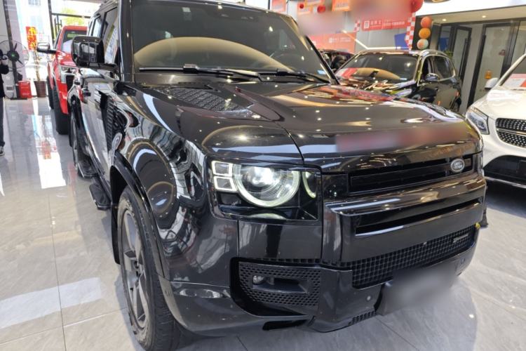 Used Land Rover Defender 2023 Facelift 110 3.0T P400 X-DYNAMIC HSE Front Right 45 Deg