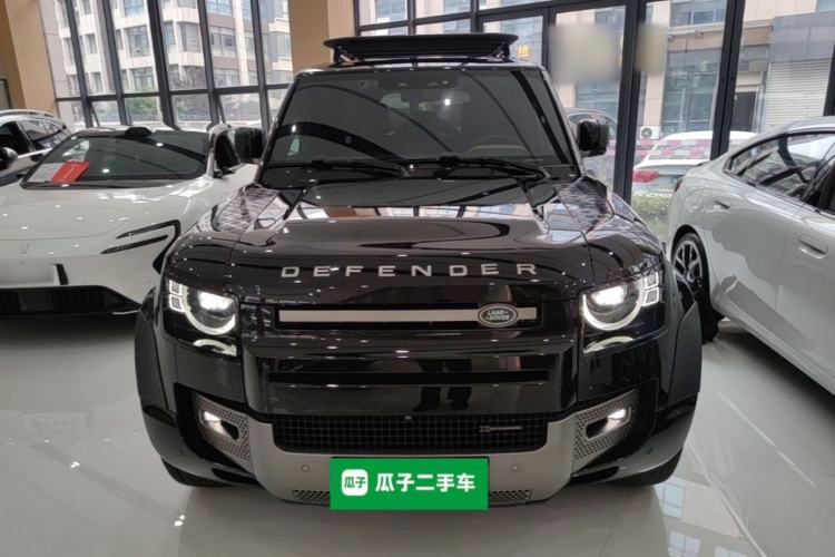 Used Land Rover Defender 2023 Facelift 110 3.0T P400 X-DYNAMIC HSE Front