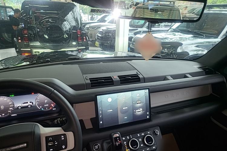 Used Land Rover Defender 2023 Facelift 90 3.0T P400 XS Headliner