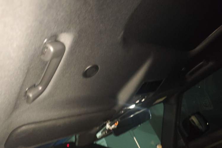 Used Land Rover Defender 2023 90 2.0T P300 X-DYNAMIC HSE Headliner