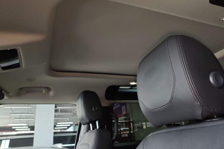 Used Land Rover Defender 2023 90 3.0T P400 XS Headliner