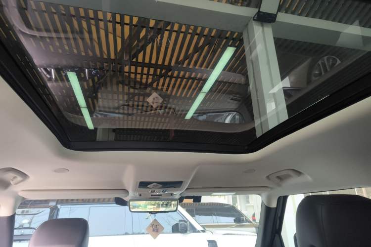 Used Land Rover Defender 2023 90 3.0T P400 XS Headliner
