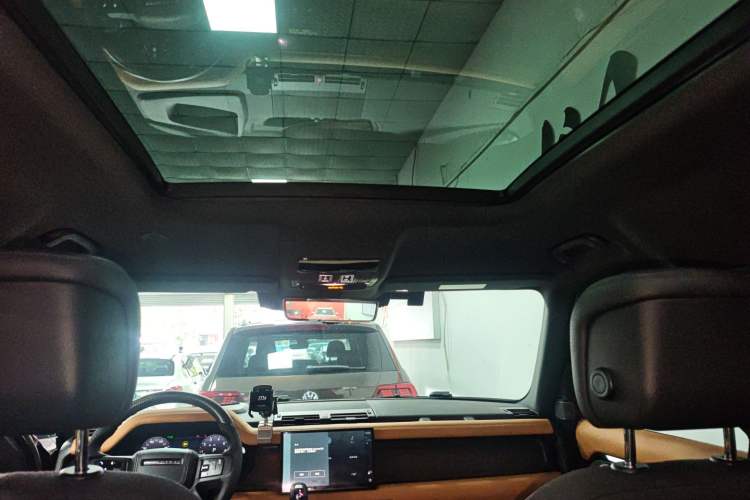 Used Land Rover Defender 2023 Facelift 110 3.0T P400 X Headliner