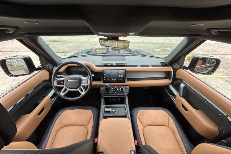 Used Land Rover Defender 2023 Facelift 110 3.0T P400 X-DYNAMIC HSE Interior 1