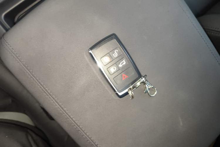 Used Land Rover Defender 2023 90 3.0T P400 XS Interior 1