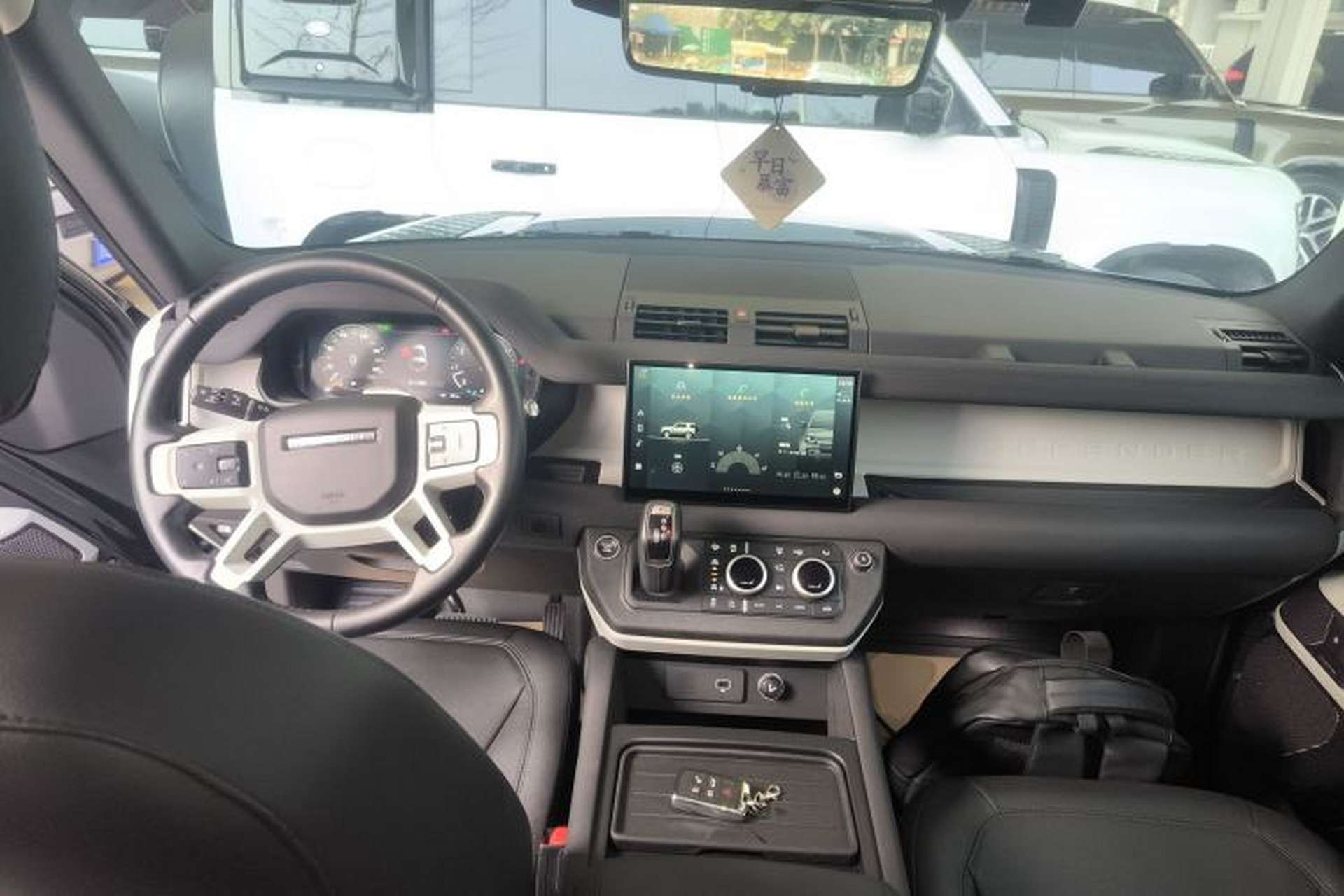Used Land Rover Defender 2023 90 3.0T P400 XS Interior 2