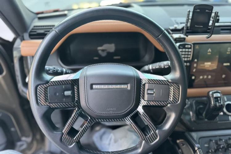 Used Land Rover Defender 2023 Facelift 110 3.0T P400 X Interior 2