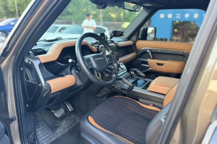 Used Land Rover Defender 2023 Facelift 110 3.0T P400 X Interior 3