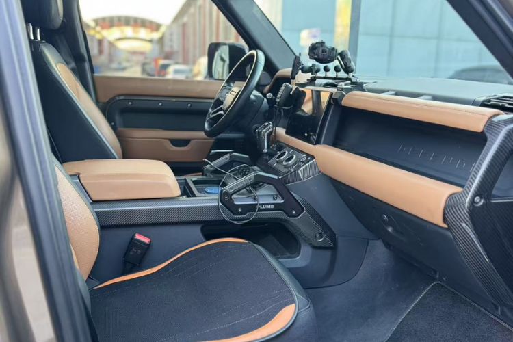 Used Land Rover Defender 2023 Facelift 110 3.0T P400 X Interior 6