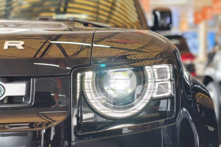 Used Land Rover Defender 2023 Facelift 90 3.0T P400 XS Left Front Headlight