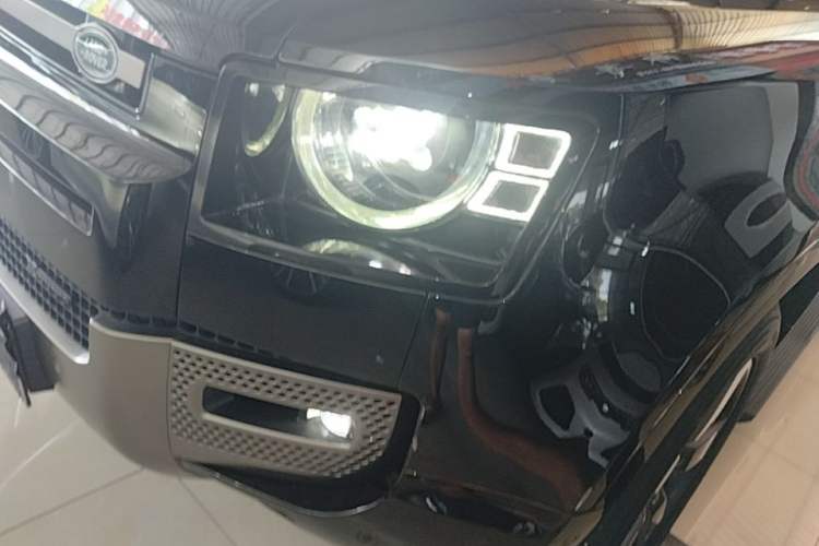 Used Land Rover Defender 2023 Facelift 110 3.0T P400 X-DYNAMIC HSE Left Front Headlight