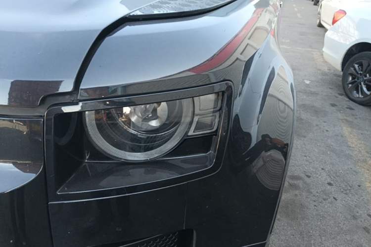 Used Land Rover Defender 2023 90 3.0T P400 XS Left Front Headlight