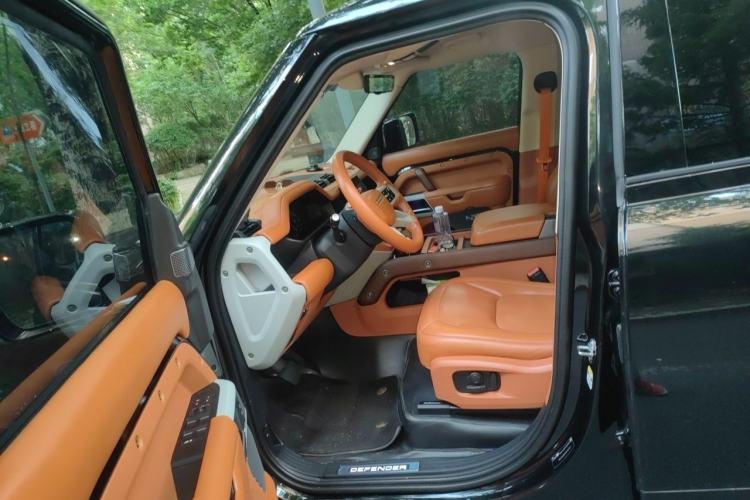 Used Land Rover Defender 2023 Facelift 110 3.0T P400 X-DYNAMIC HSE Left Front Seat