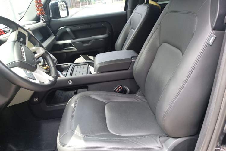 Used Land Rover Defender 2023 90 3.0T P400 XS Left Front Seat