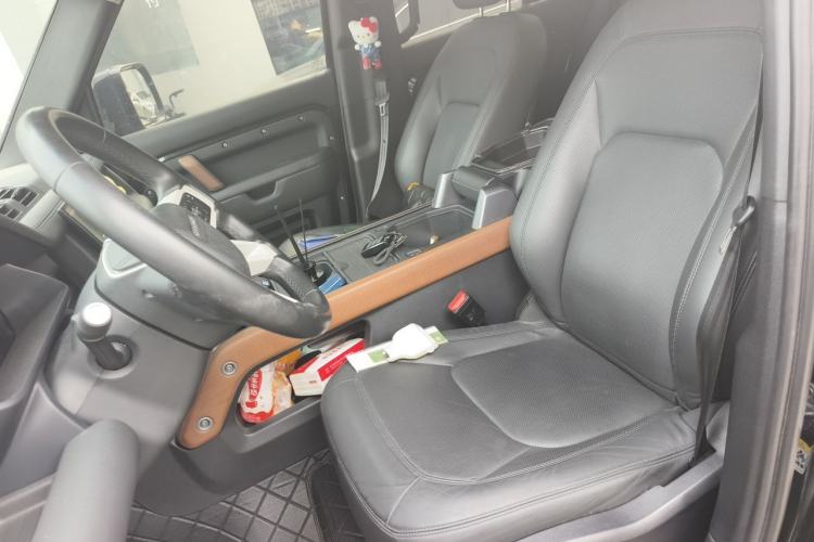 Used Land Rover Defender 2023 110 3.0T P400 Dark Edition Left Front Seat