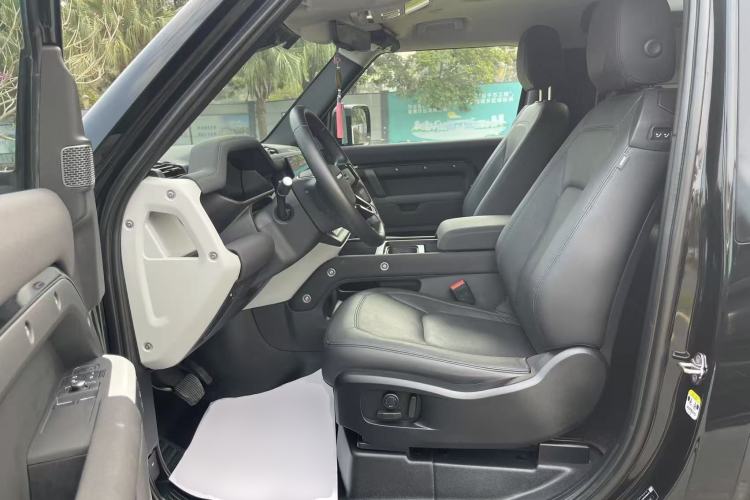 Used Land Rover Defender 2023 90 3.0T P400 XS Left Front Seat