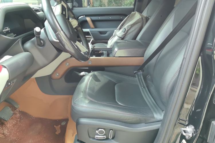 Used Land Rover Defender 2023 130 3.0T P400 HSE Left Front Seat