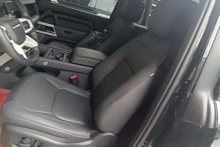 Used Land Rover Defender 2023 Facelift 90 3.0T P400 XS Left Front Seat