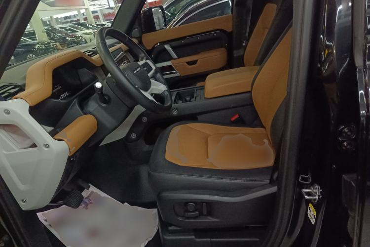Used Land Rover Defender 2023 Facelift 110 3.0T P400 X-DYNAMIC HSE Left Front Seat