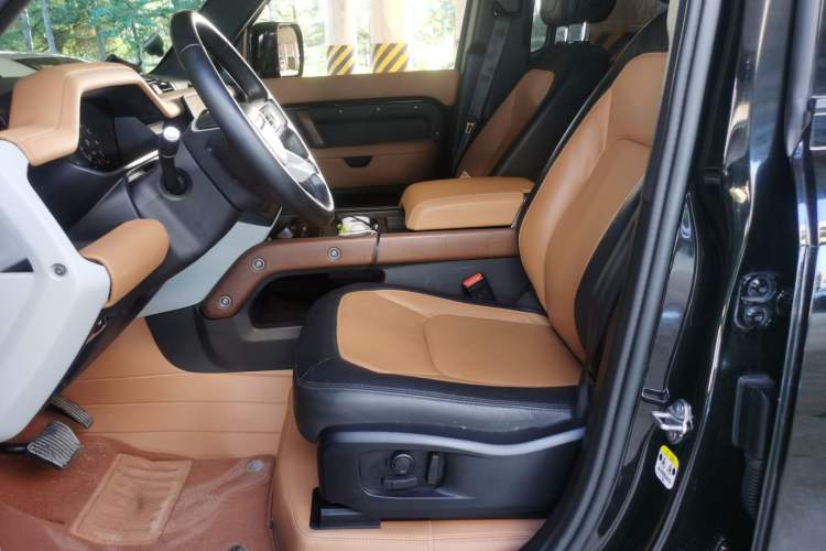 Used Land Rover Defender 2023 Facelift 110 3.0T P400 X-DYNAMIC HSE Left Front Seat