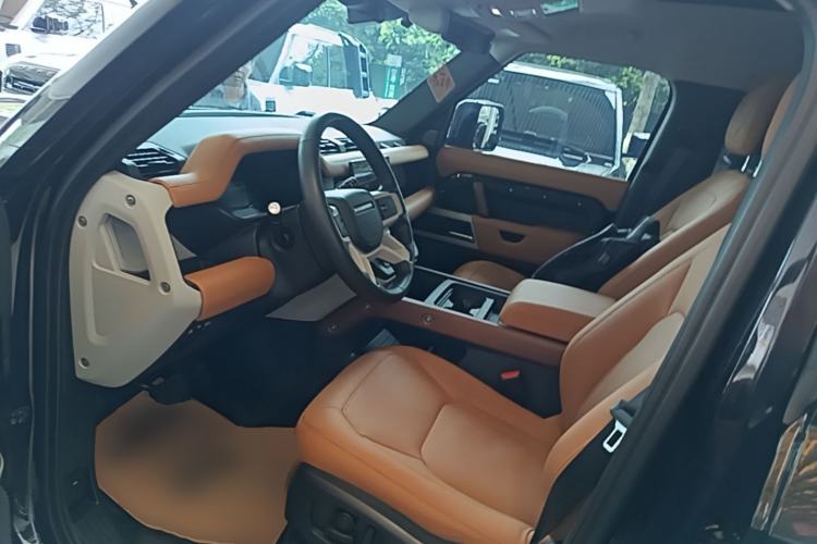 Used Land Rover Defender 2023 Facelift 110 3.0T P400 Dark Edition Left Front Seat