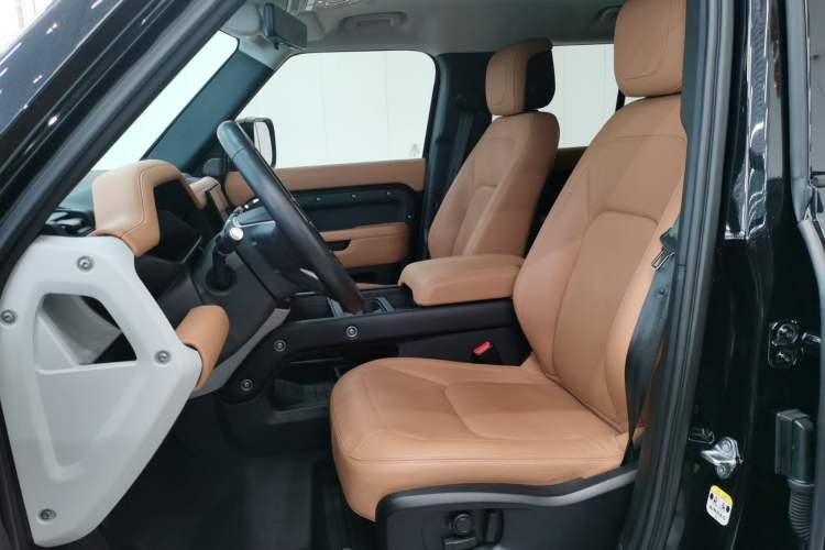 Used Land Rover Defender 2023 Facelift 110 3.0T P400 Dark Edition Left Front Seat