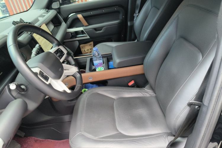 Used Land Rover Defender 2023 130 3.0T P400 HSE Left Front Seat