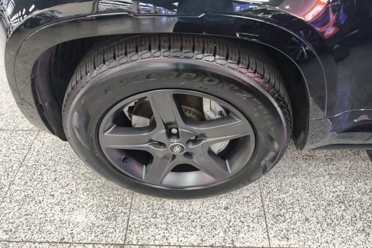 Used Land Rover Defender 2023 Facelift 110 3.0T P400 X-DYNAMIC HSE Left Front Wheel Hub
