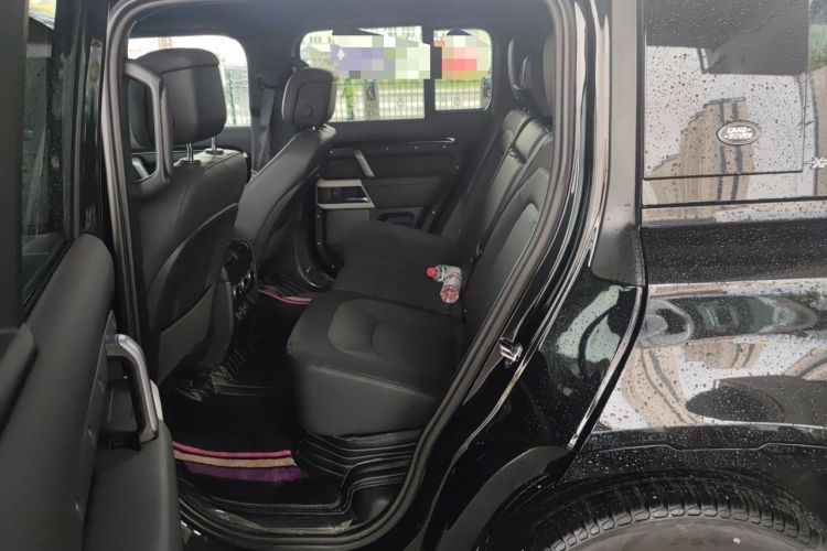 Used Land Rover Defender 2023 Facelift 110 3.0T P400 X-DYNAMIC HSE Left Rear Seat