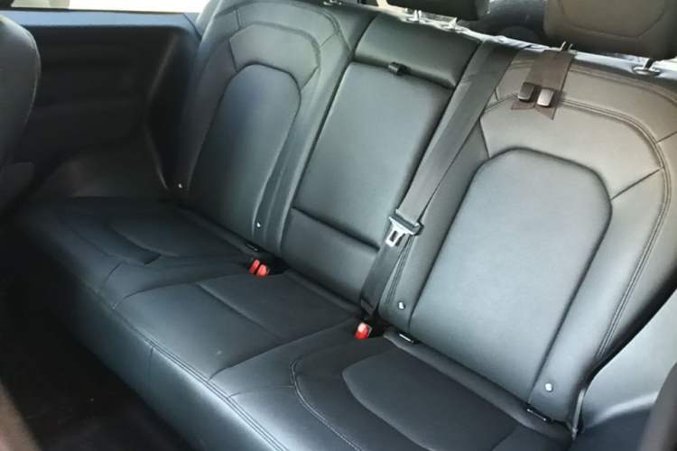 Used Land Rover Defender 2023 90 3.0T P400 XS Left Rear Seat