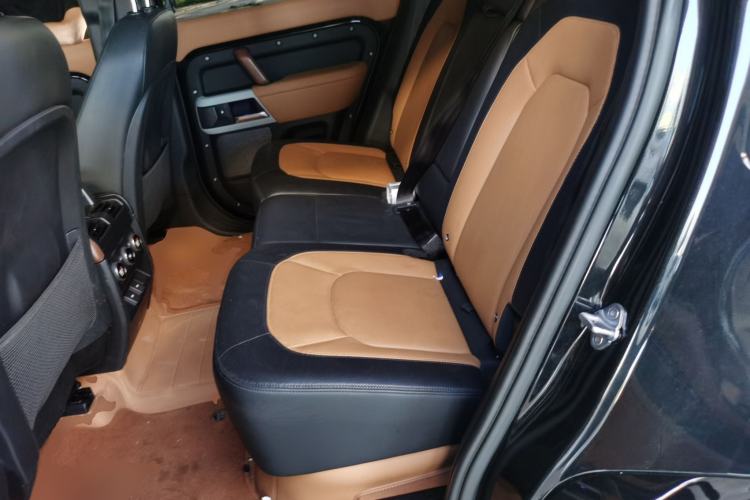 Used Land Rover Defender 2023 Facelift 110 3.0T P400 X-DYNAMIC HSE Left Rear Seat