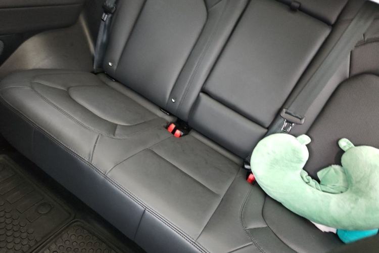 Used Land Rover Defender 2023 90 3.0T P400 Dark Edition Left Rear Seat