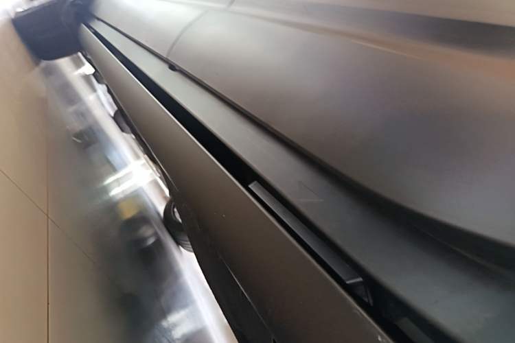 Used Land Rover Defender 2023 Facelift 110 3.0T P400 Dark Edition Left Side Sill