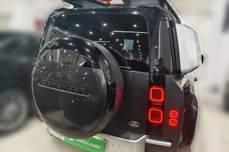 Used Land Rover Defender 2023 Revised Version 90 3.0T P400 Dark Edition Rear