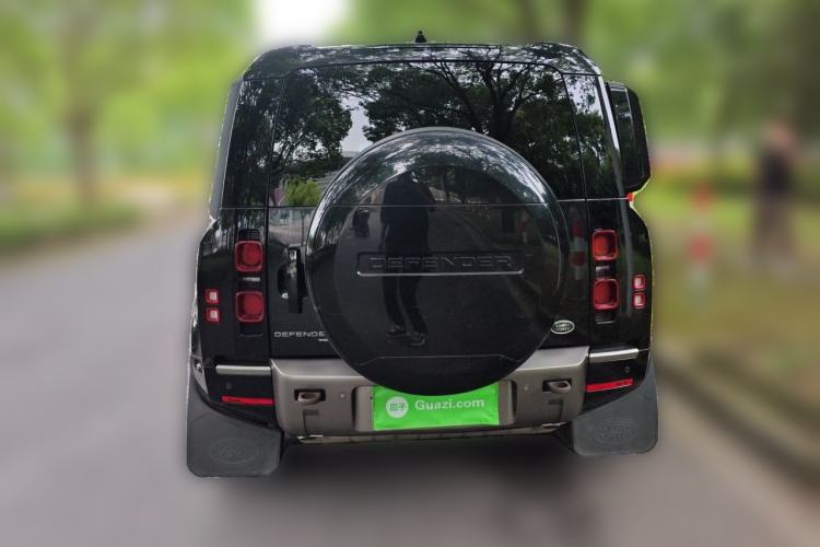 Used Land Rover Defender 2023 Facelift 110 3.0T P400 X-DYNAMIC HSE Rear