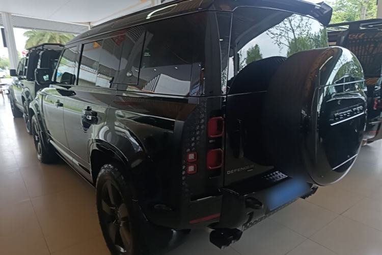 Used Land Rover Defender 2023 110 3.0T P400 X-DYNAMIC HSE Rear Left 45 Deg