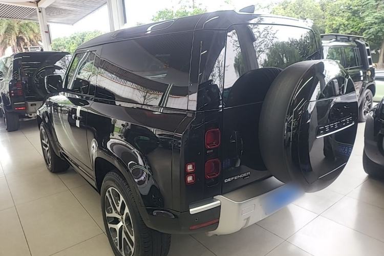 Used Land Rover Defender 2023 Facelift 90 3.0T P400 XS Rear Left 45 Deg