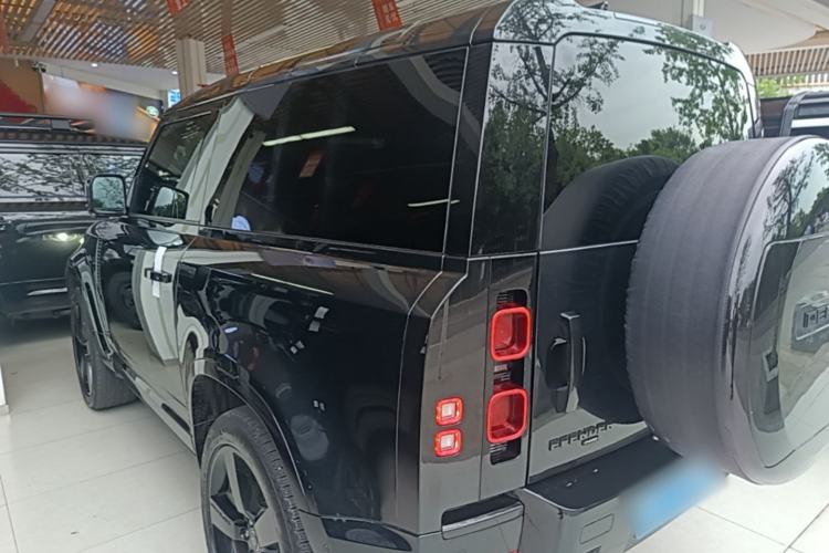 Used Land Rover Defender 2023 Facelift 90 3.0T P400 XS Rear Left 45 Deg