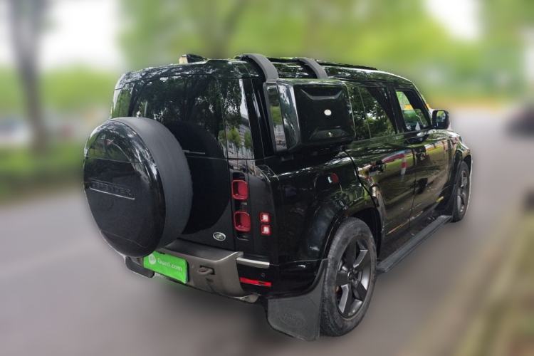 Used Land Rover Defender 2023 Facelift 110 3.0T P400 X-DYNAMIC HSE Rear Right 45 Deg