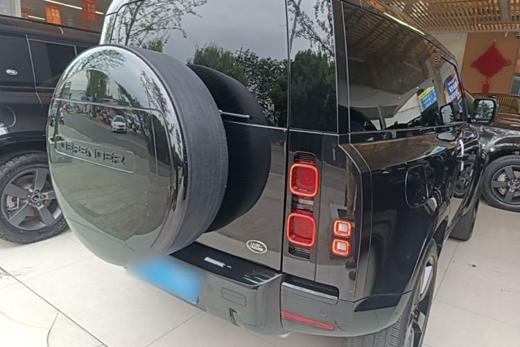 Used Land Rover Defender 2023 Facelift 90 3.0T P400 XS Rear Right 45 Deg