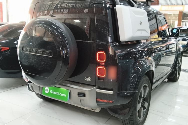 Used Land Rover Defender 2023 Facelift 110 3.0T P400 X-DYNAMIC HSE Rear Right 45 Deg
