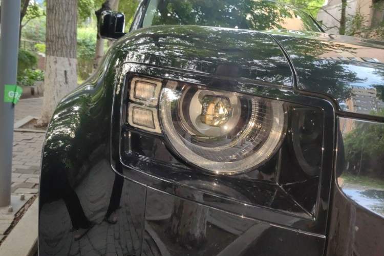 Used Land Rover Defender 2023 Facelift 110 3.0T P400 X-DYNAMIC HSE Right Front Headlight