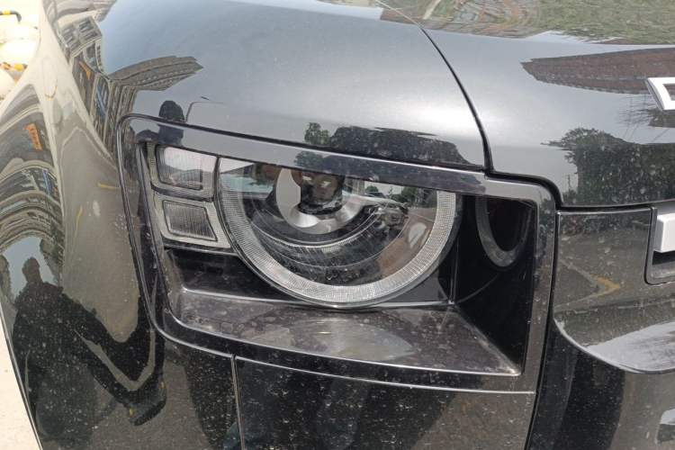 Used Land Rover Defender 2023 90 3.0T P400 XS Right Front Headlight